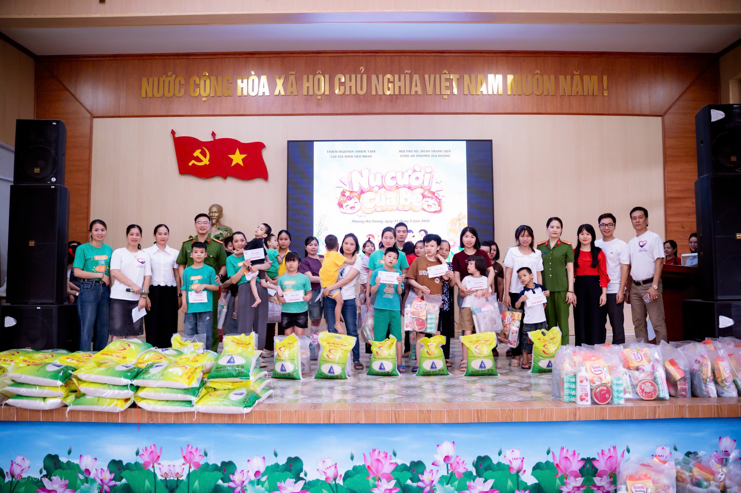 Công an phường Hải Dương phối hợp tổ chức chương trình thiện nguyện “Nụ cười của bé”